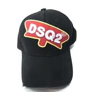 Dsquared2 DSQ2 Escudo Logotipo Gorra de Béisbol Blanca 2