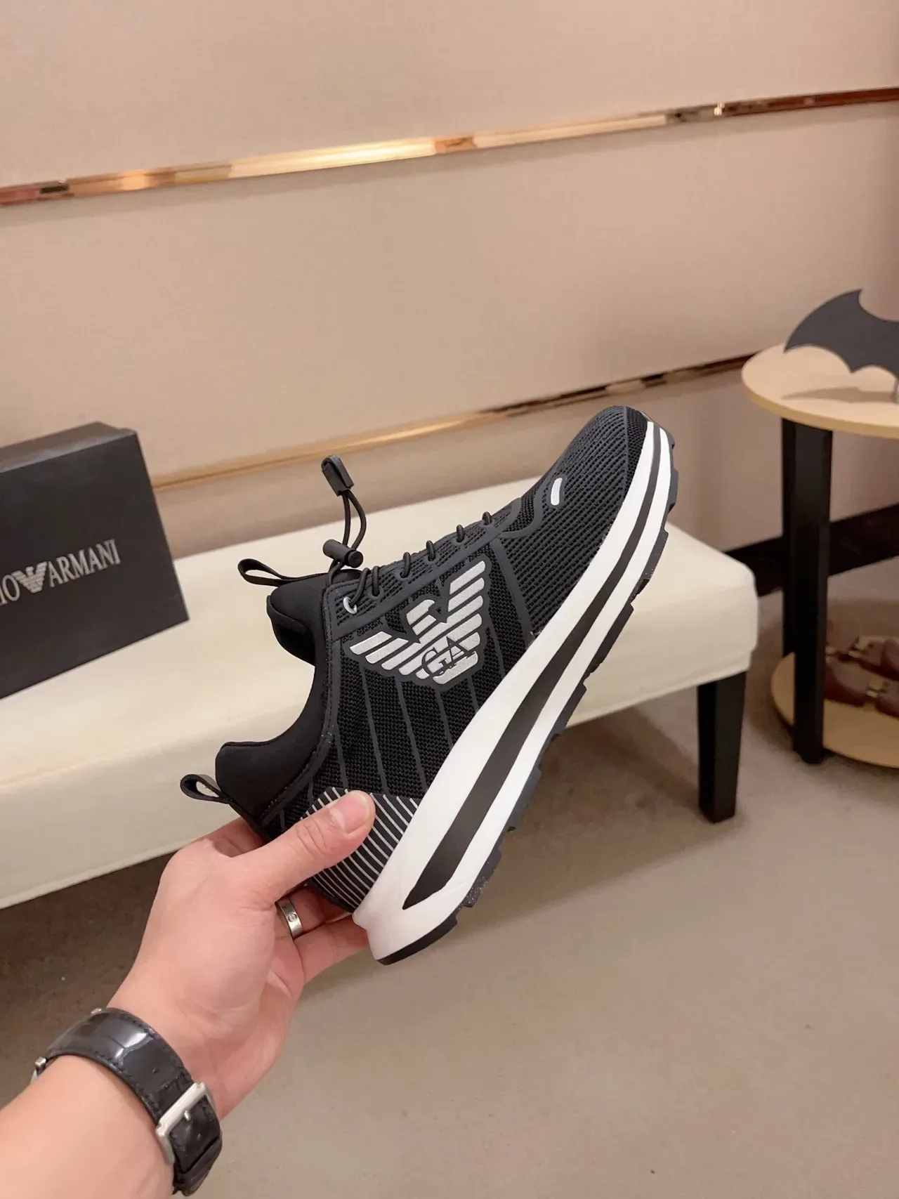 Emporio Armani 黑色银色针织网面鞋面集成系带锁生活方式运动鞋 6