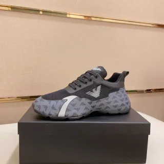 Emporio Armani Logotipo de Águila Monograma Suela Media Zapatillas Lifestyle