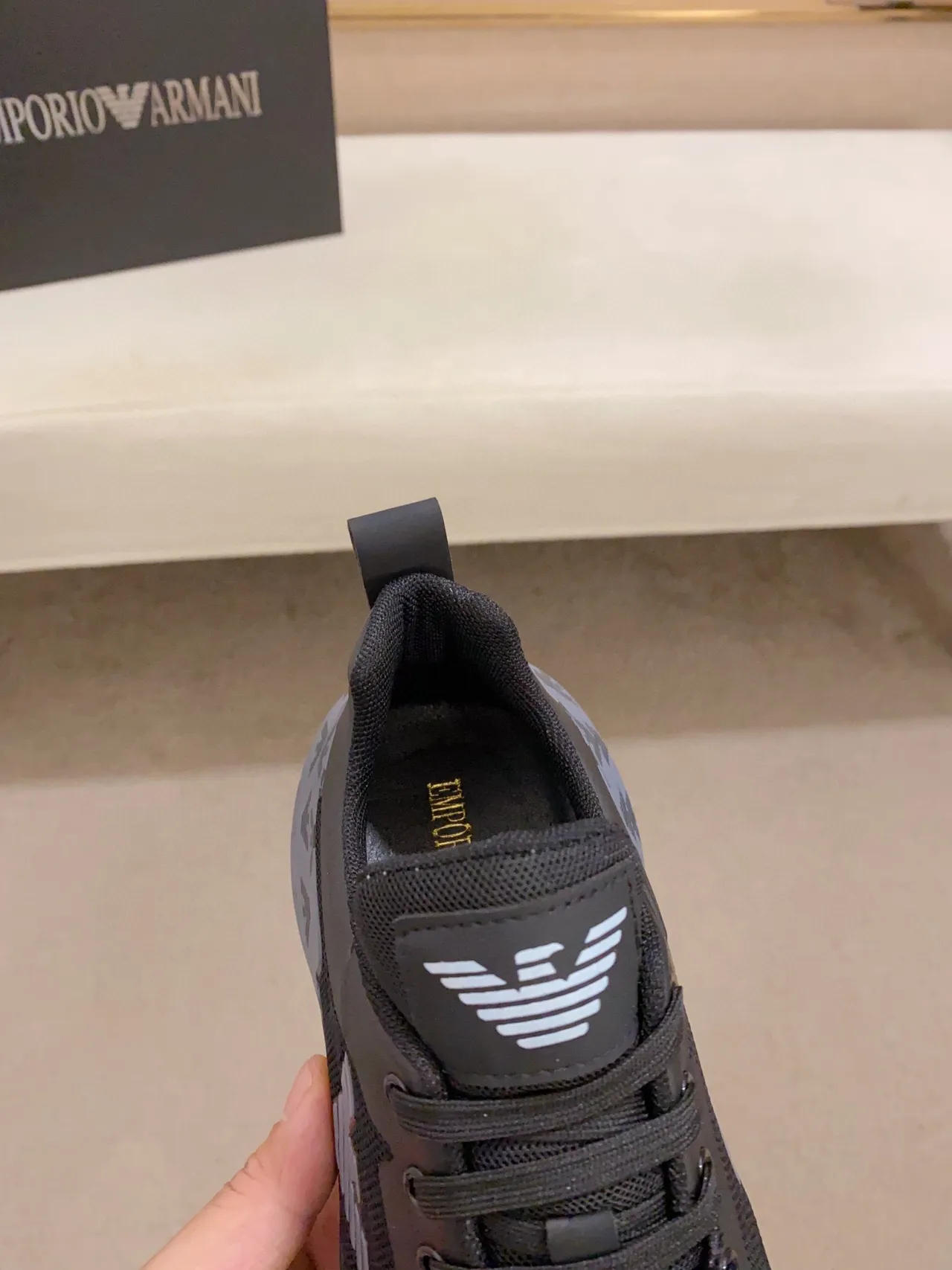 Emporio Armani Logotipo de Águila Monograma Suela Media Zapatillas Lifestyle 5
