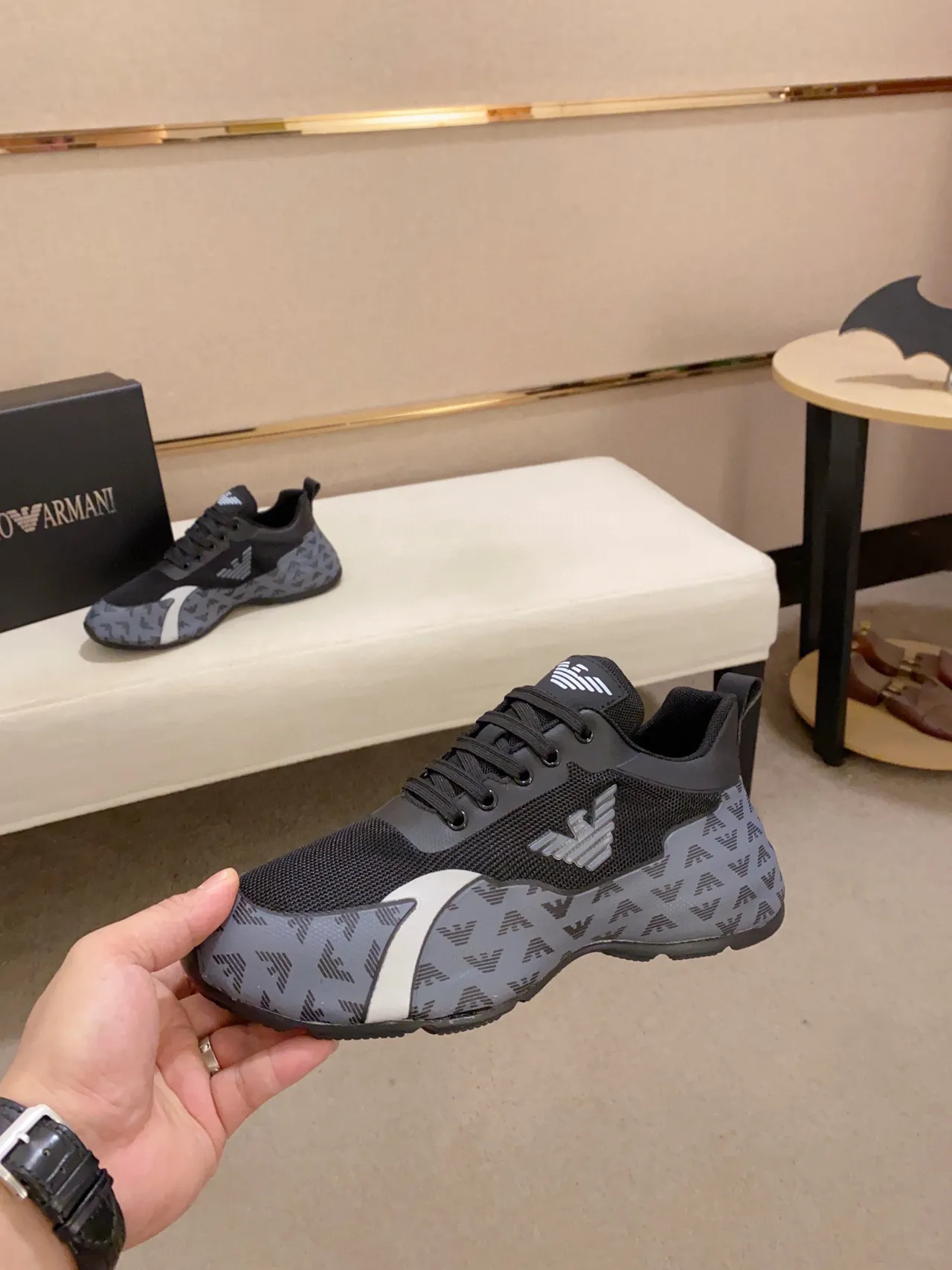 Emporio Armani Logotipo de Águila Monograma Suela Media Zapatillas Lifestyle 7