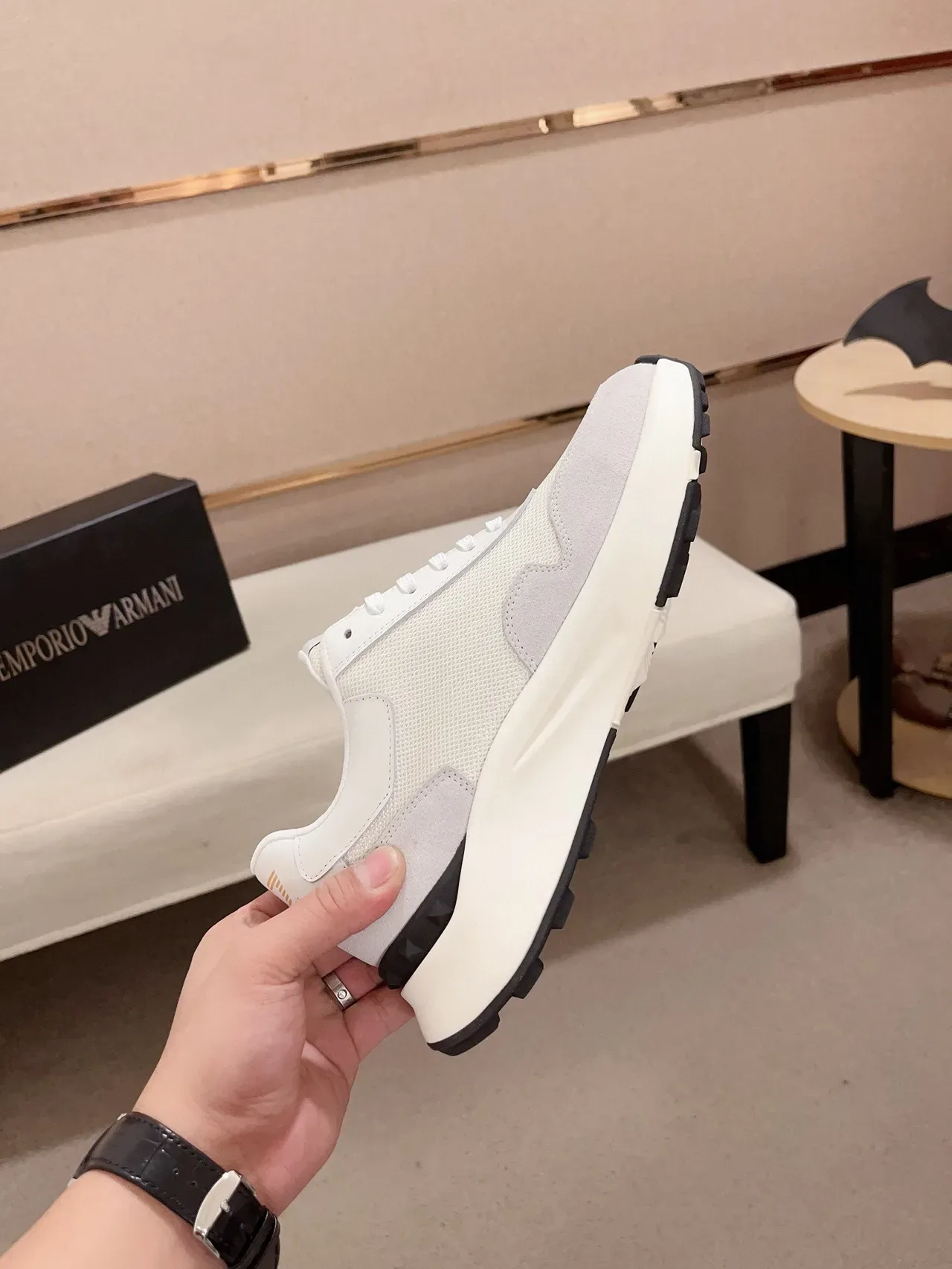 Emporio Armani Tênis Chunky com sola branca e cinza painel de malha e suede 5