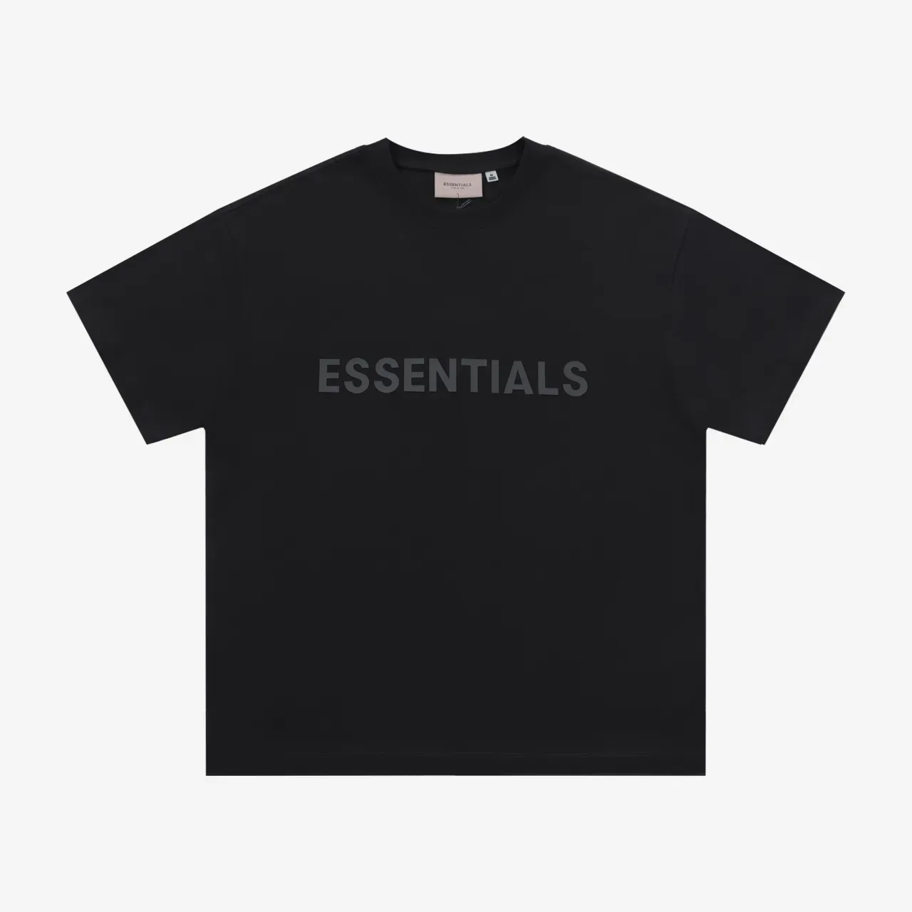 تيشيرت Fear of God Essentials بياقة دائرية وطباعة جرافيك 7