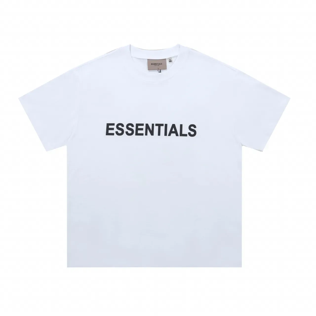 تيشيرت Fear of God Essentials بياقة دائرية وطباعة جرافيك 8