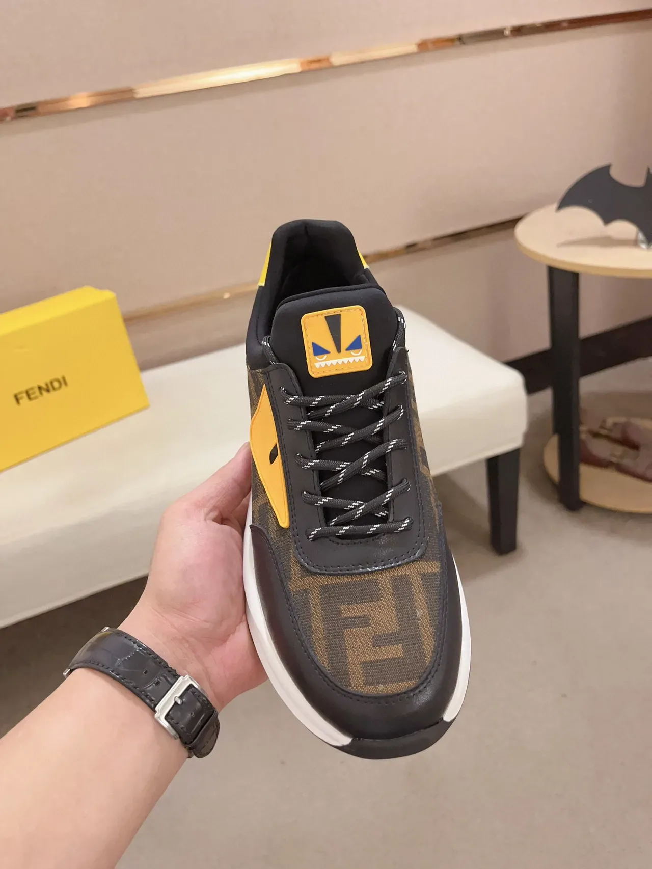 Fendi Noir Jaune FF Monogramme Textile Logo Œil Monstre Sneakers Lifestyle 3