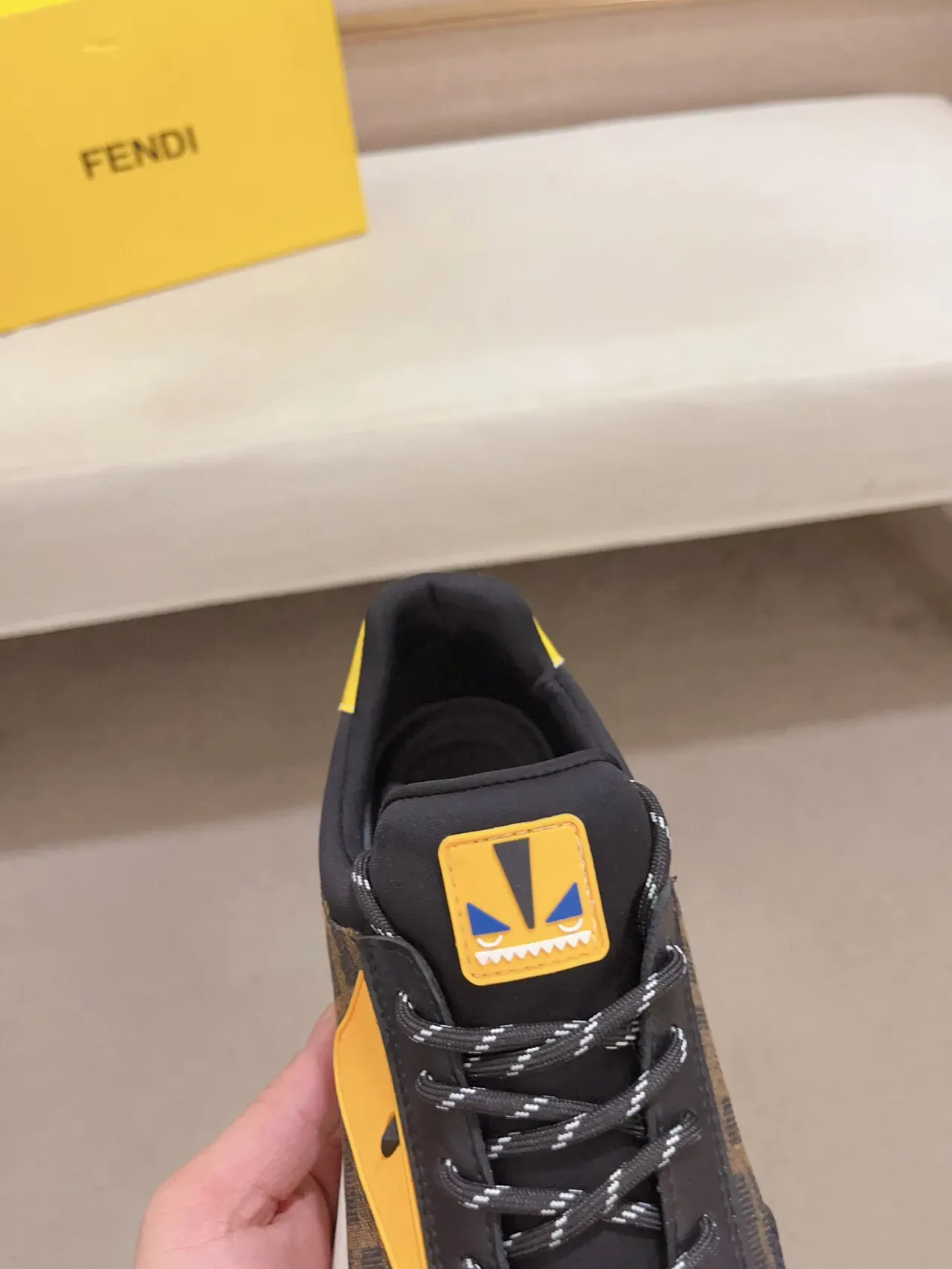 Fendi Noir Jaune FF Monogramme Textile Logo Œil Monstre Sneakers Lifestyle 6