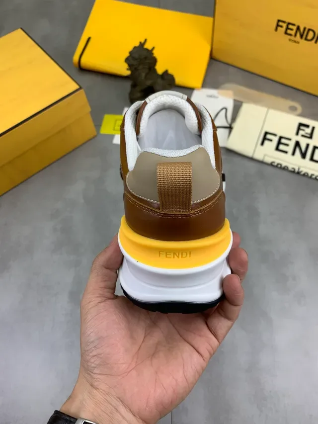 Fendi ब्राउन बीज दो टोन चमड़ा और टेक्सटाइल स्नीकर चंक लेयर्ड सोल 2