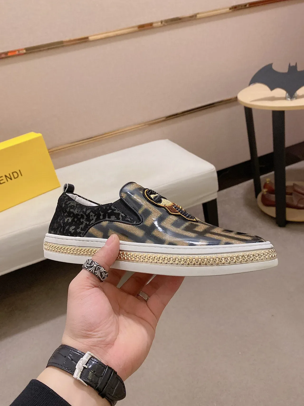 Fendi Monster Eye FF Monogram 一脚蹬生活方式运动鞋 8