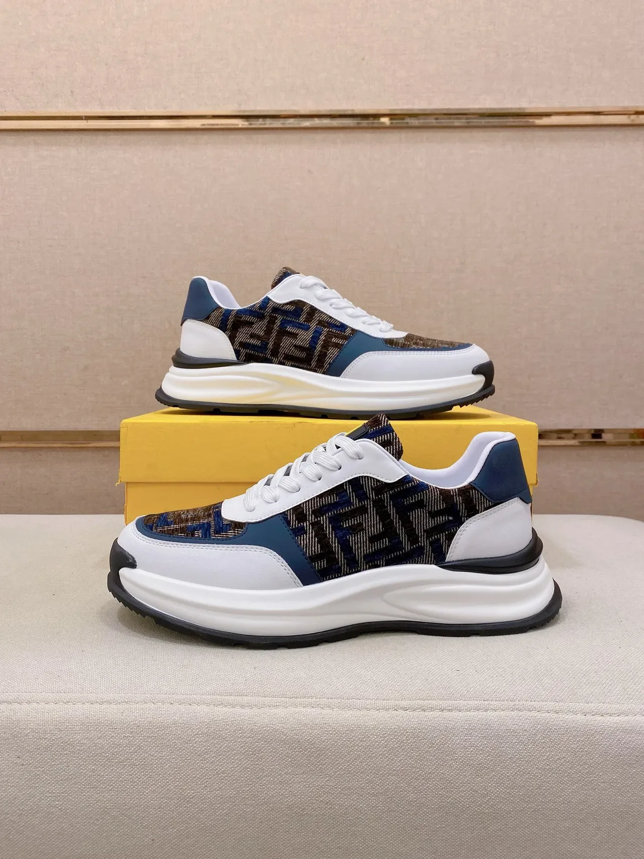 Fendi blanco marino FF Monogram jacquard superposiciones cuero superior Lifestyle Sneakers 7