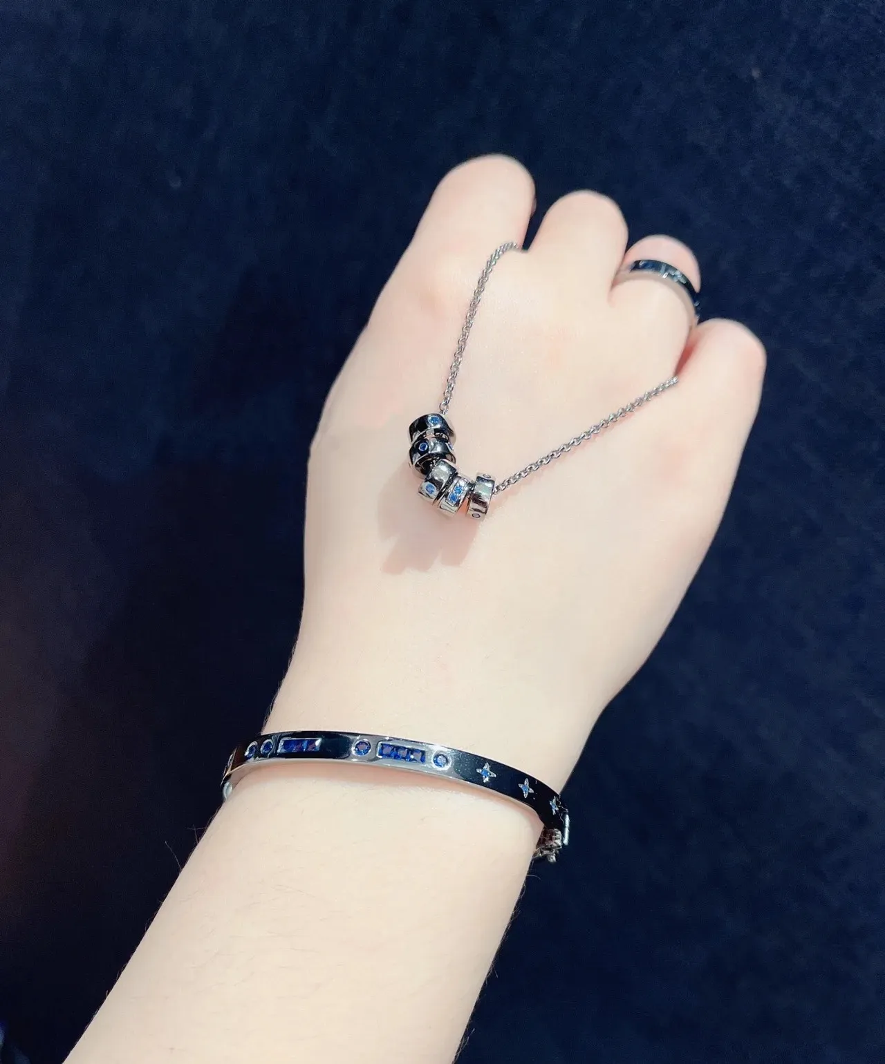apm Monaco Bonheur Channel-Set Stone Bangle Bracelet 3
