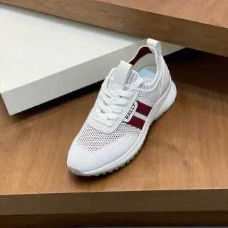 Bally أبيض برغوندي أعلى شبكة تنفسية منخفضة مربوطة بالأربطة أحذية رياضية أسلوب حياة