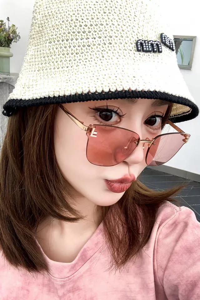 Beige Black Woven Crochet Texture Pearl-Embellished Logo Bucket Hat 6