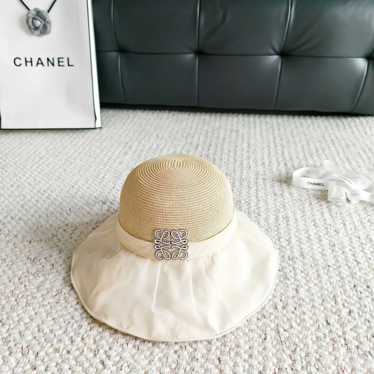 Beige corona de paja tejida adorno de borde de tela rizado Fedora 7