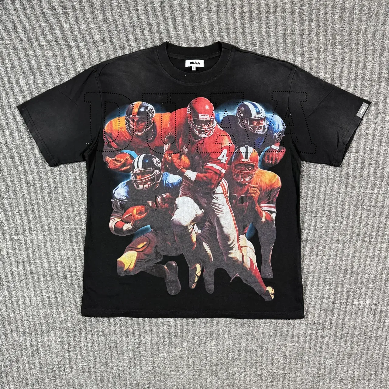 T-shirt noir à impression graphique photoréaliste de scène de football 4