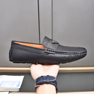 حذاء Moc-Toe جلد أسود برتقالي مع خياط