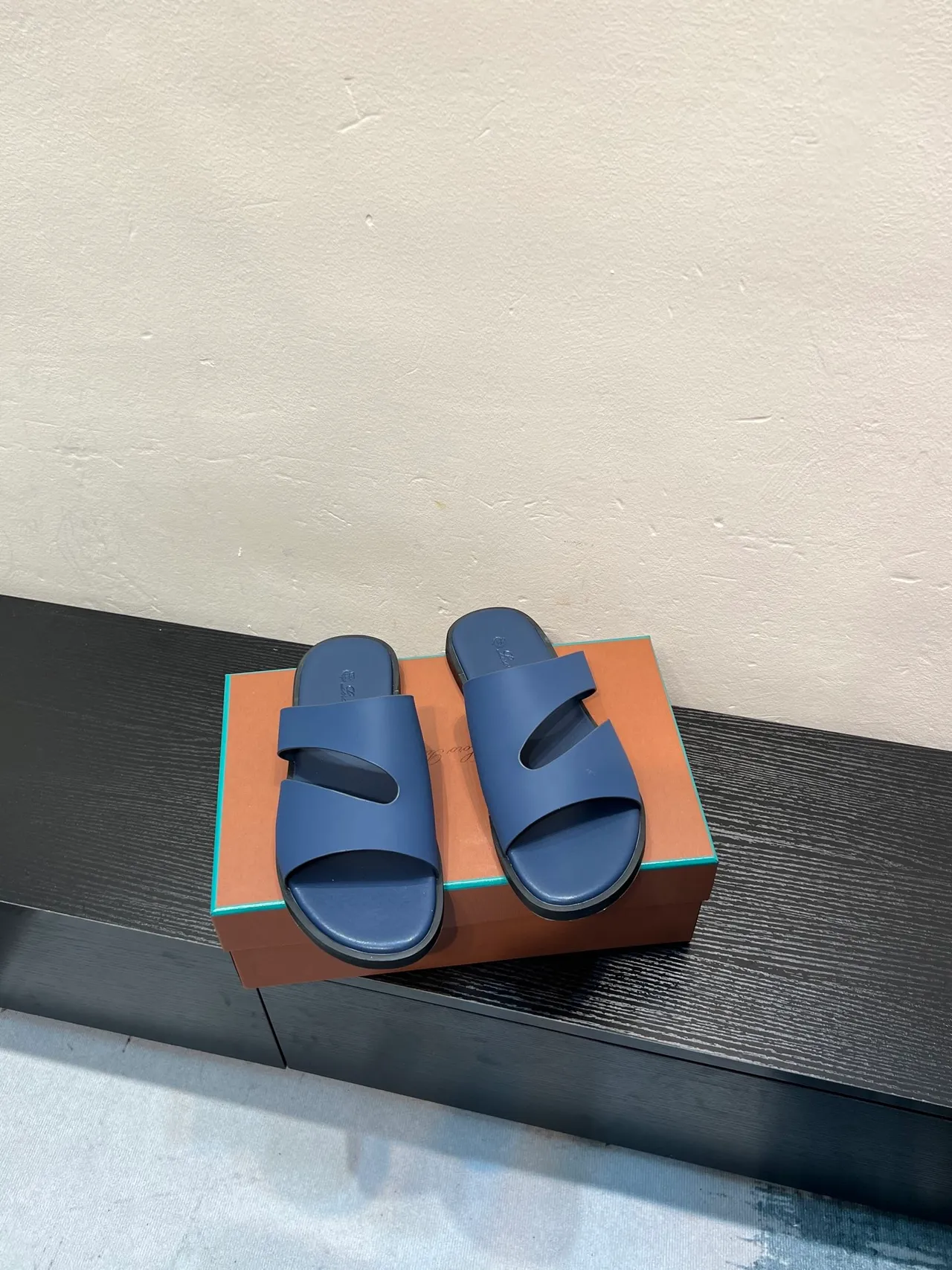Blue Black Double-Strap Flat Sole Slippers 2