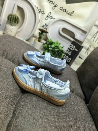 Zapatos Mary Jane con parte superior de satén azul marrón claro y suela de goma 7