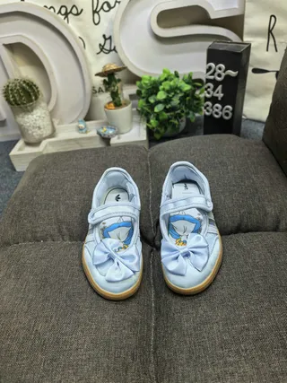 Zapatos Mary Jane con parte superior de satén azul marrón claro y suela de goma 10