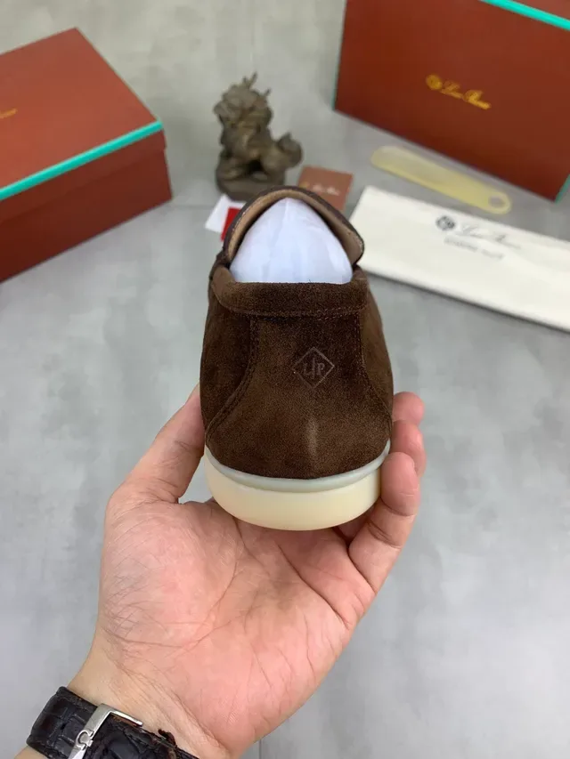 Mocassin en daim marron beige avec détail mors 3