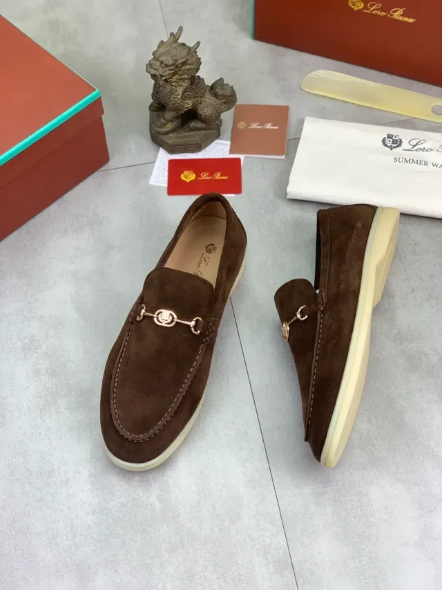 Mocassin en daim marron beige avec détail mors 5