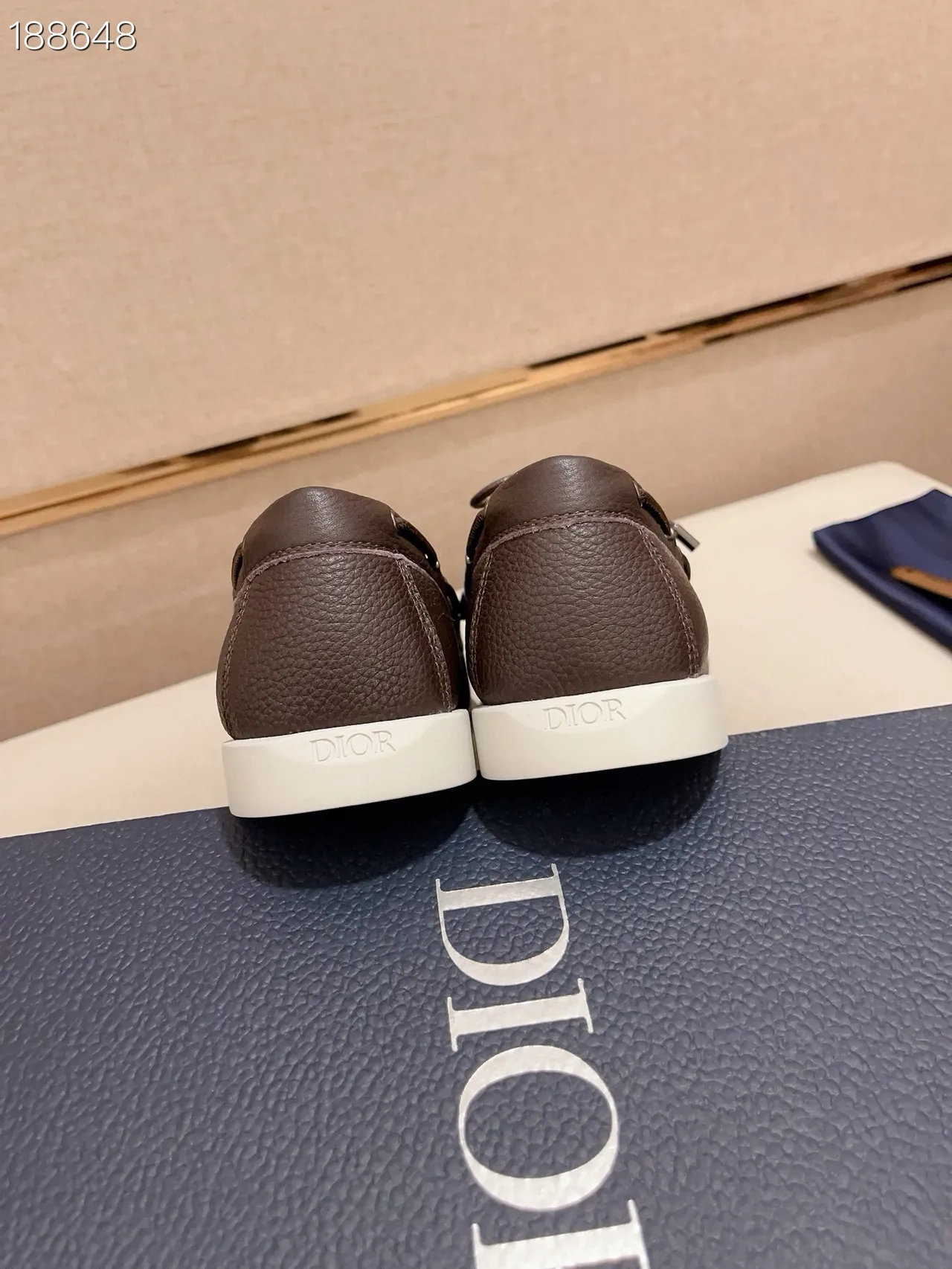 বাদামি সাদা pebble চামড়া Moc-Toe সেলাই boat জুতা 2