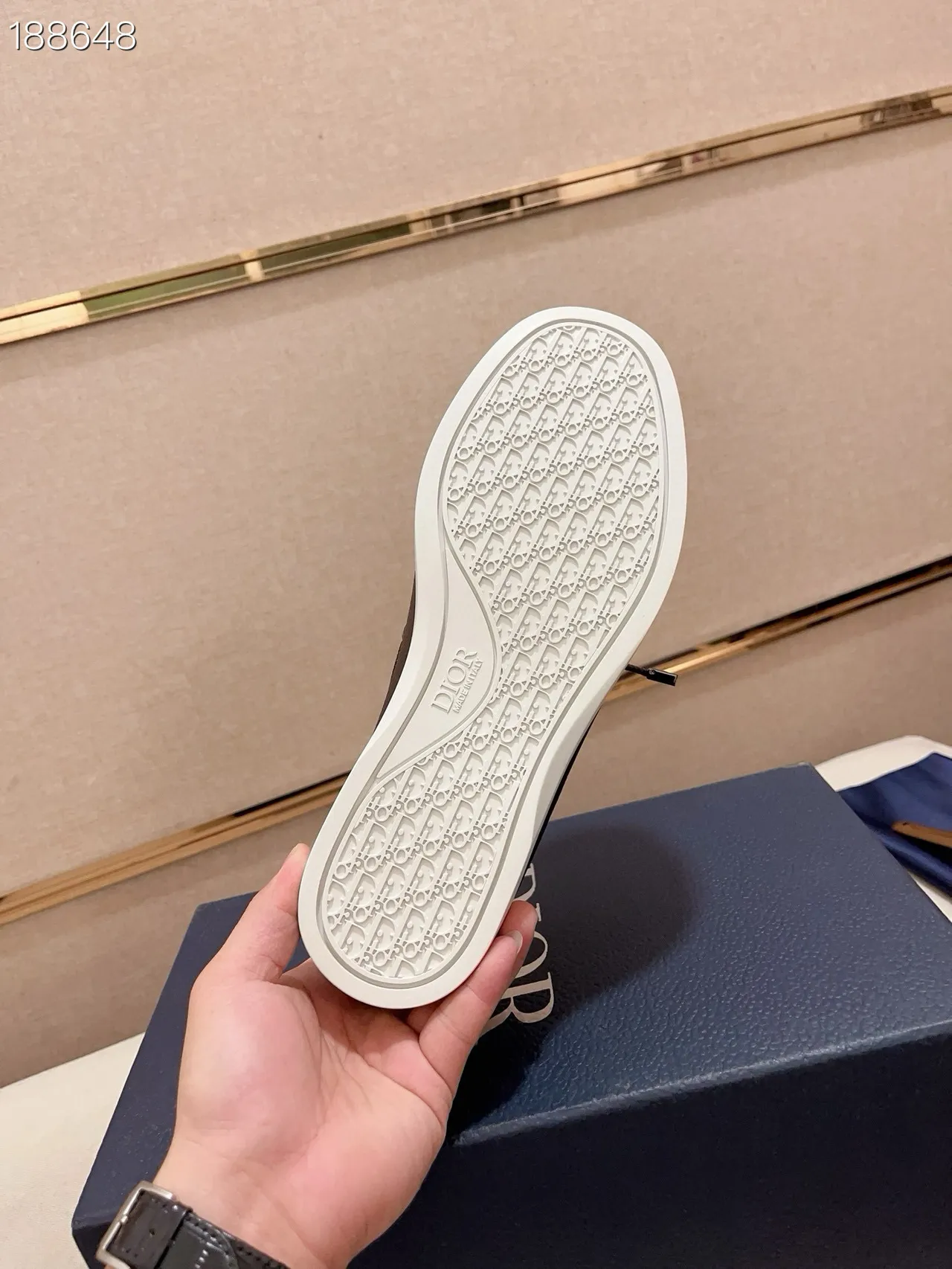 বাদামি সাদা pebble চামড়া Moc-Toe সেলাই boat জুতা 3