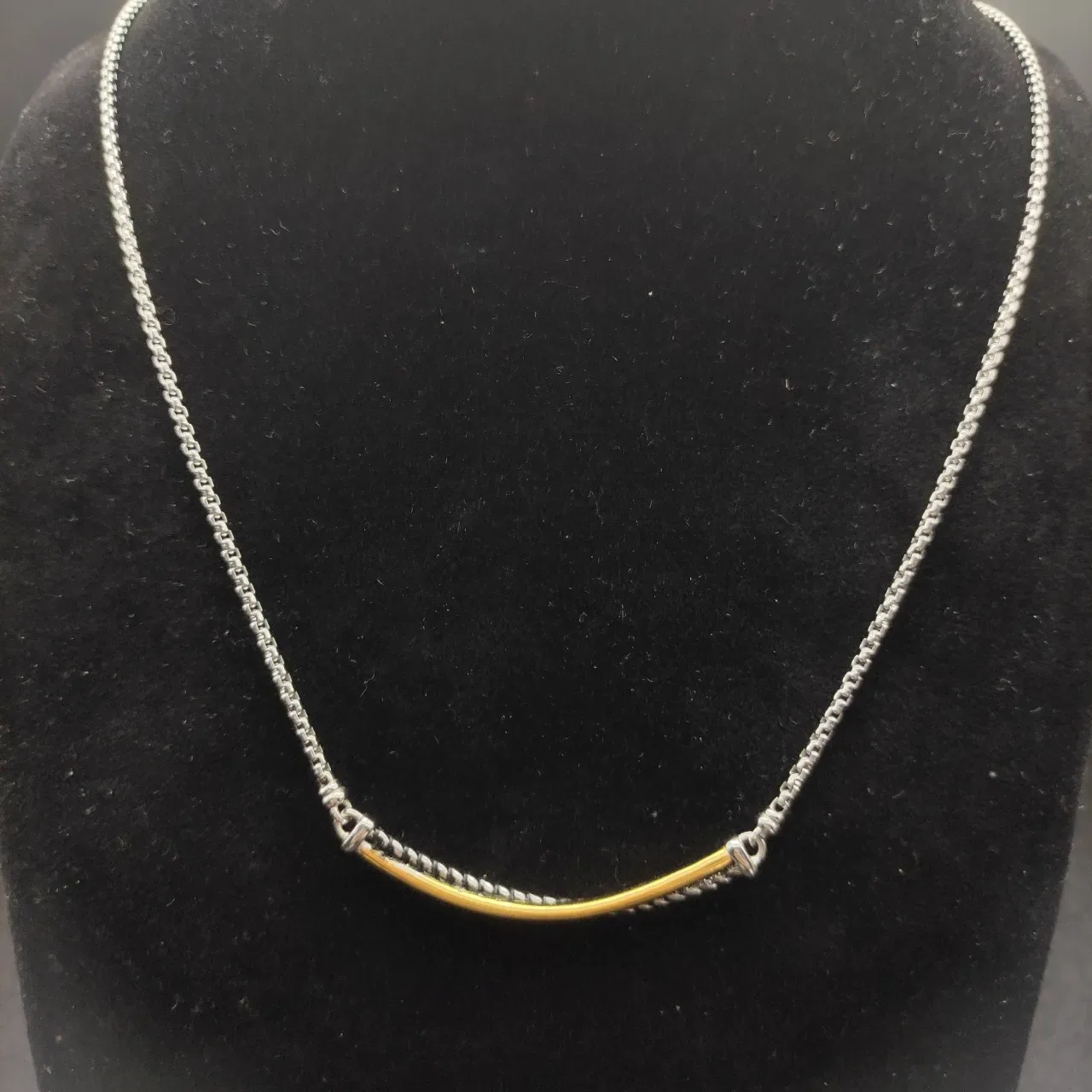 David Yurman Cable Classics Two-Tone Curved Bar Necklace 2