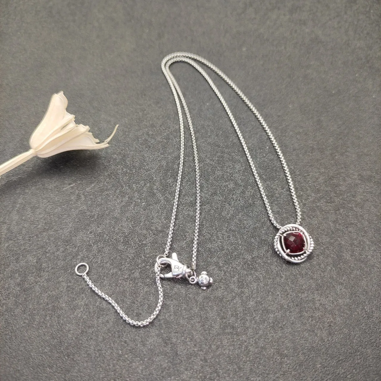 David Yurman Red Silver Circular Pendant Twisted Rope Bezel Necklace 8