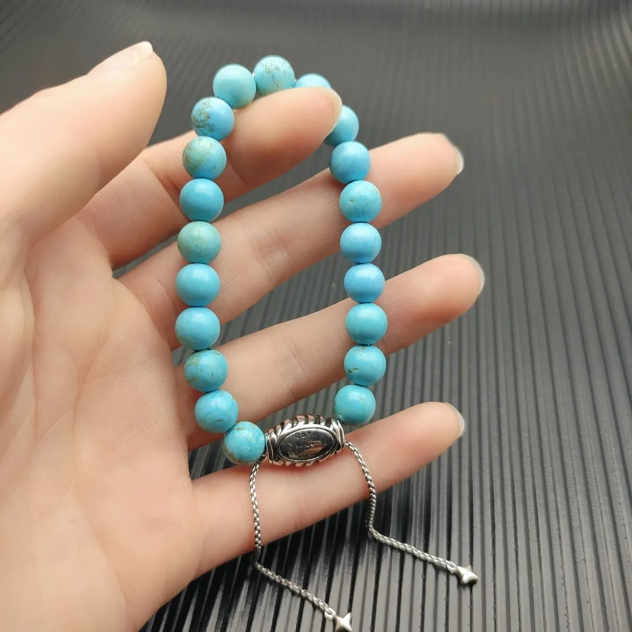 David Yurman 绿松石珠子桶扣手链 4