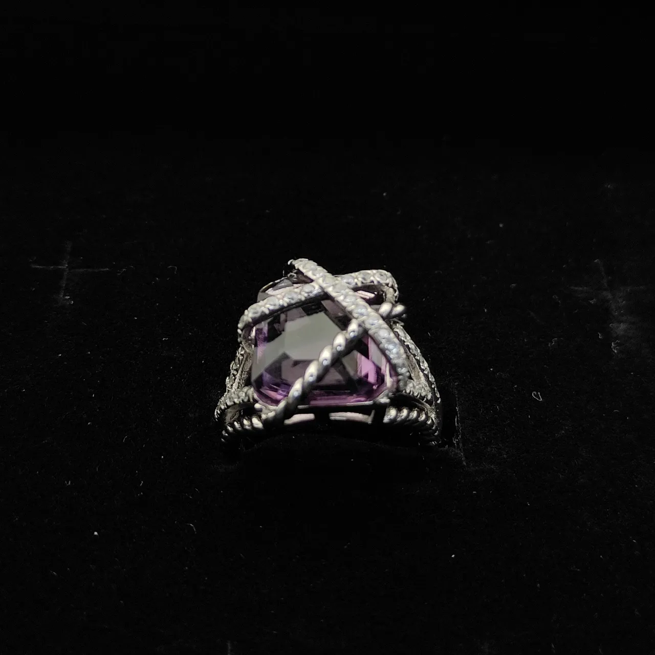 Faceted Purple Gemstone Crisscross Diamond Rope Motif Ring 4