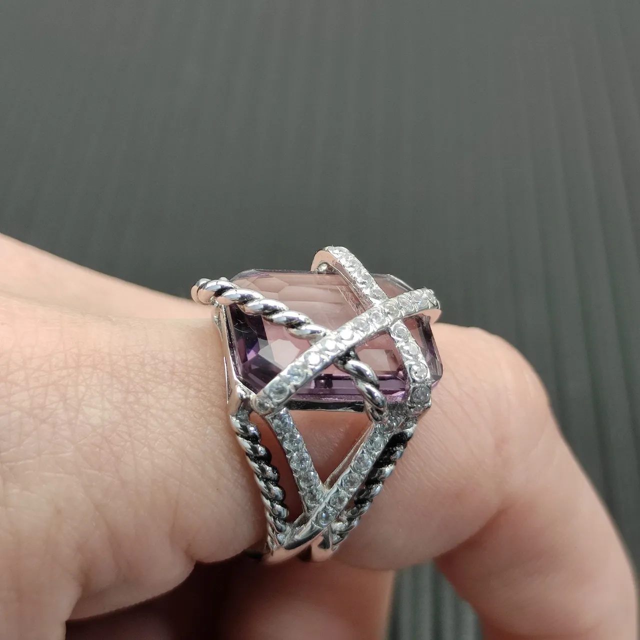 Faceted Purple Gemstone Crisscross Diamond Rope Motif Ring 9
