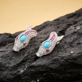 Brincos em forma de peixe com turquesa e rúbi pavé
