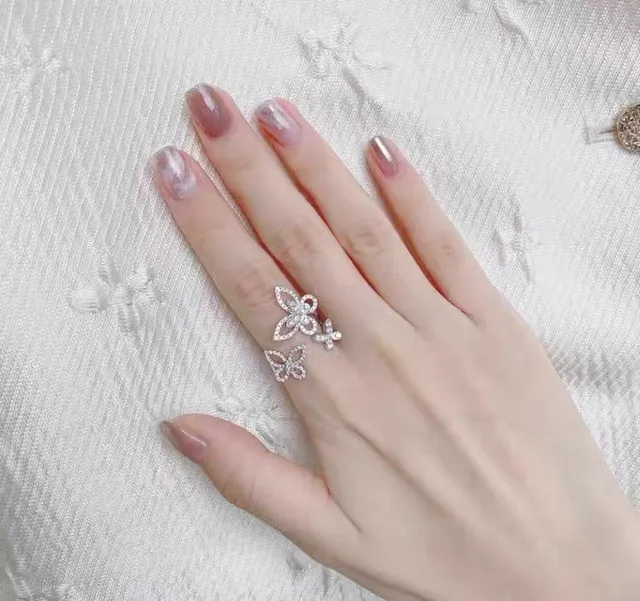 Floral Openwork Pavé Triple-Bloom Ring 2
