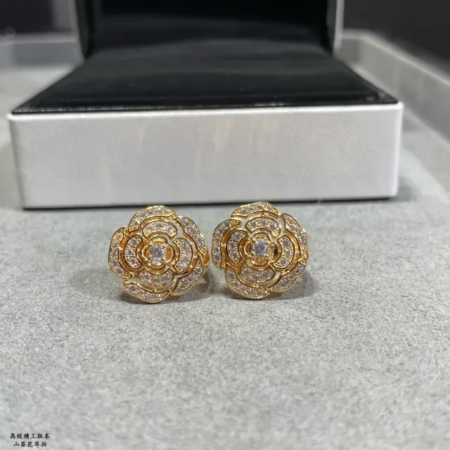 Floral Pavé Crystal Stud Earring 7