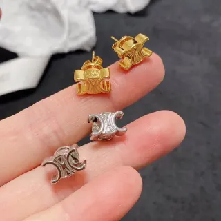 সোনা ও রূপার interlocking C Motif Stud ইয়াররিং