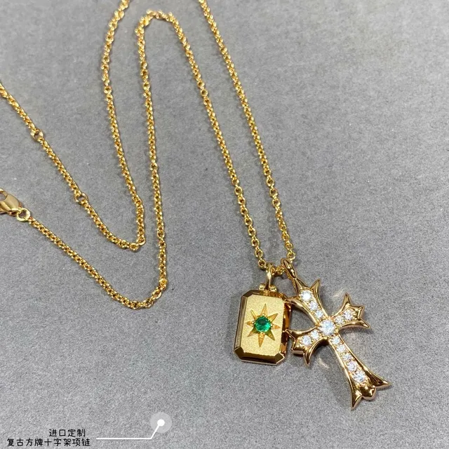 Collier chaîne dorée verte design double pendentif 5
