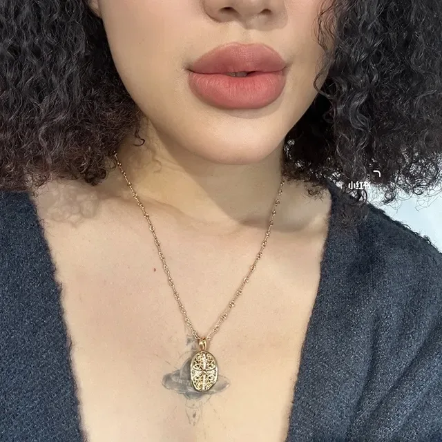 Gold-Tone Filigree Cross Crystal Pendant Necklace 2