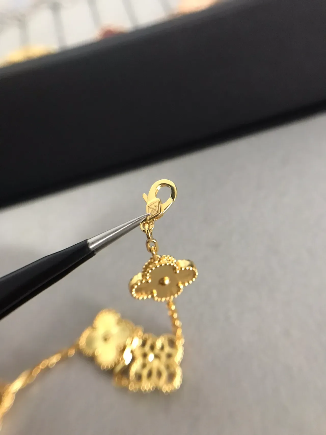 Gold-Tone Five Clover Motif Chain-Linked Bracelet 3