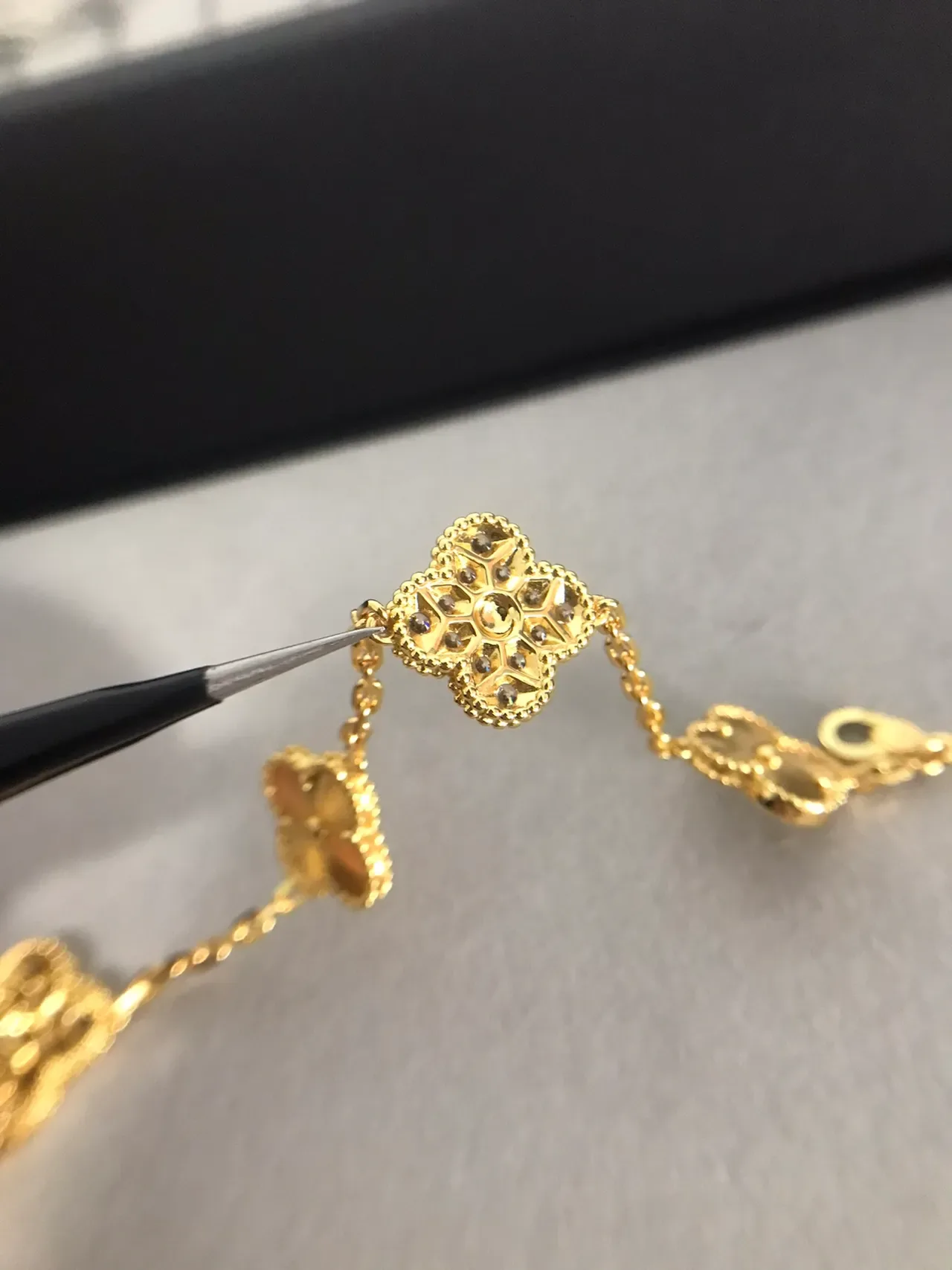 Gold-Tone Five Clover Motif Chain-Linked Bracelet 4