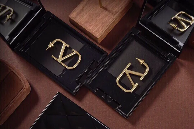 Gold-Tone Geometric V Motif Open Hoop Earrings 5