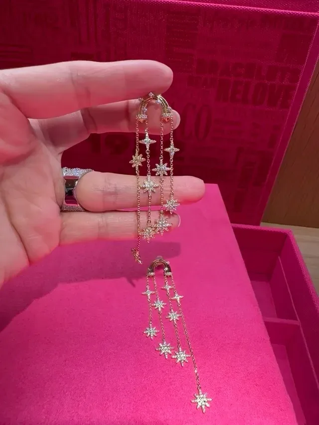 Boucles d'oreilles chandelier en cristal étoile doré 4