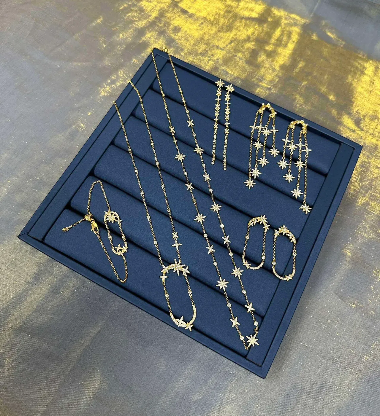 Boucles d'oreilles chandelier en cristal étoile doré 6