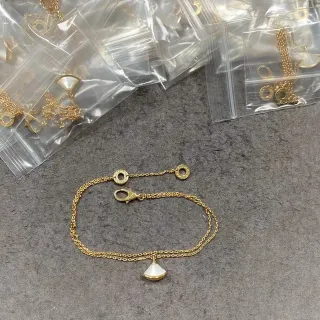 Gold White Double-Chain Mother-of-Pearl Fan Pendant Bracelet