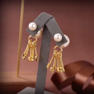 সোনার সাদা মুক্তা কী চার্ম স্টাড কানের দুল