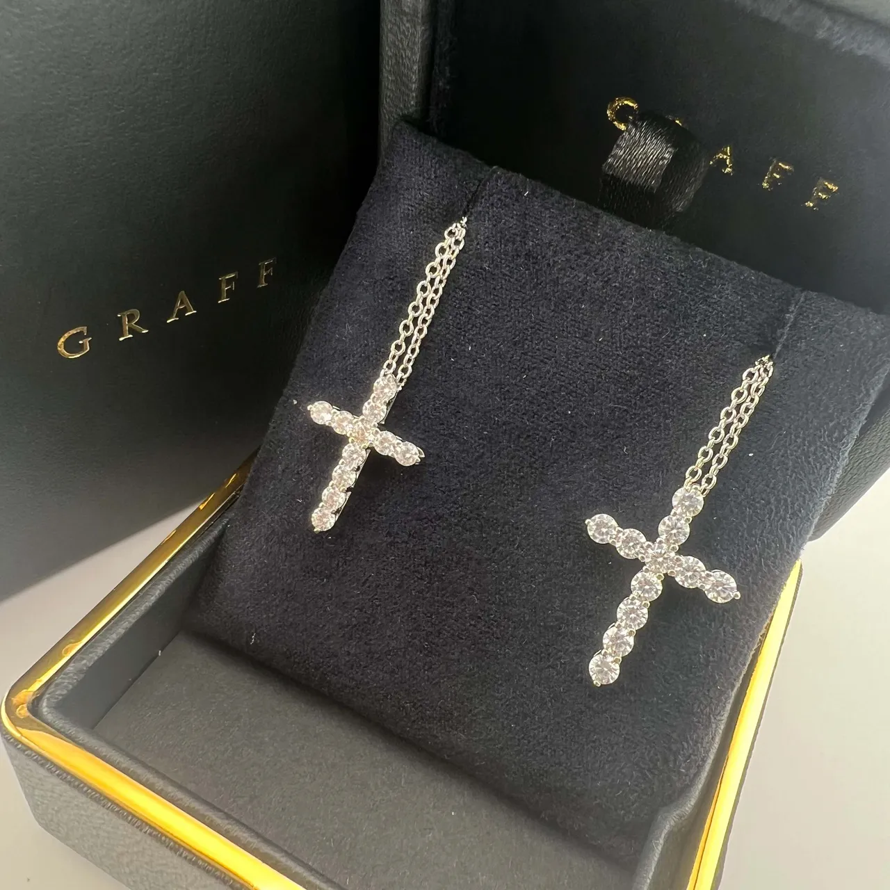 Graff Pavé Diamond Cross Pendant Necklaces 5