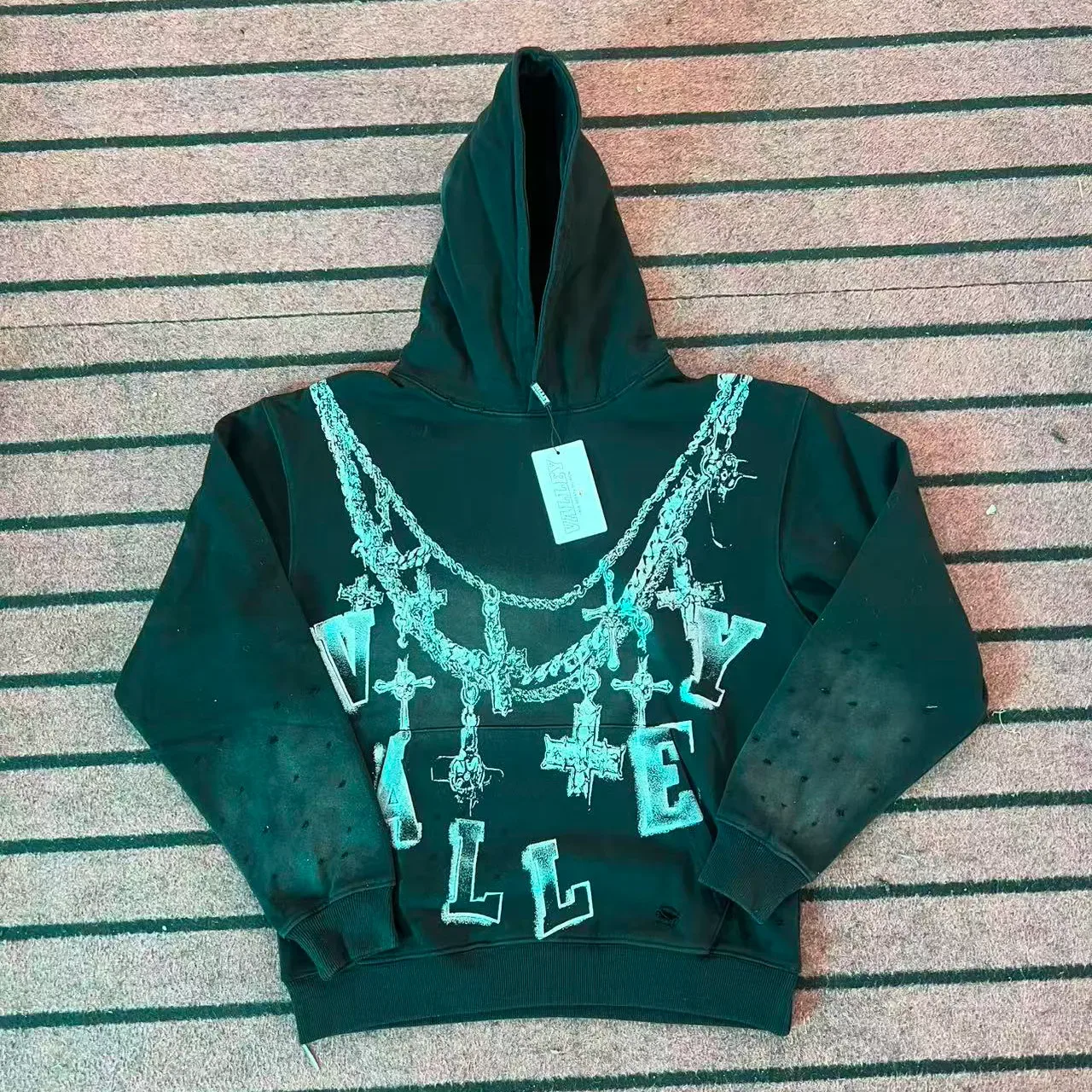Hoodie impression graphique distressed manches 4