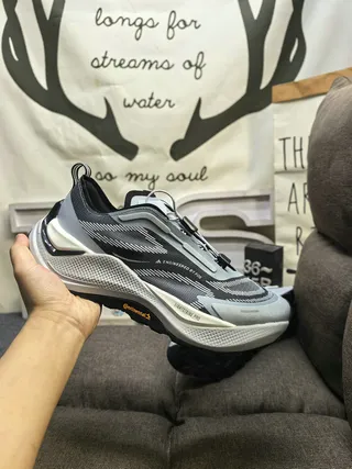 Gray and Black Sculpted Midsole Lifestyle Sneakers 5