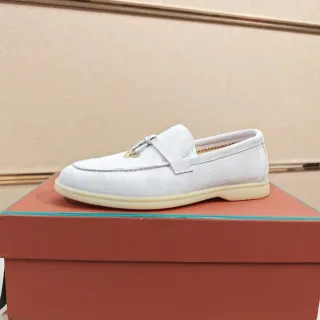 Loafer cinza bege camurça com laço de franjas