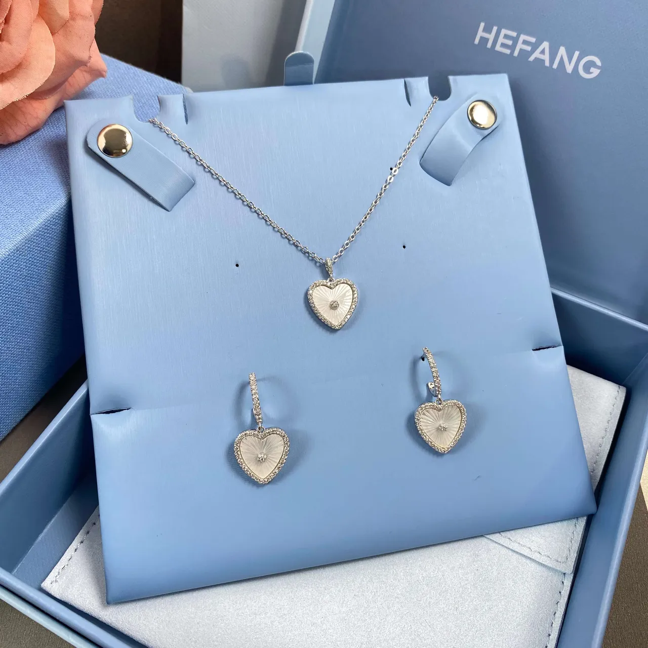 HEFANG Heart-Shaped Pavé Mother-of-Pearl Dangling Earrings 9
