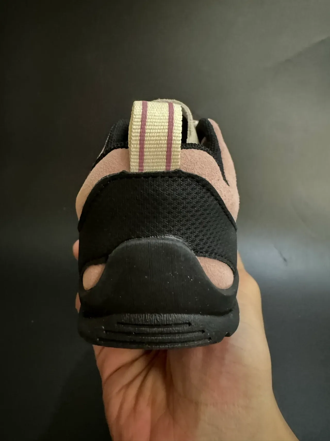 Keen Beige Black Suede Upper Rubber Toe Cap Lifestyle Sneakers 23